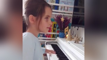 Viral video: 7-year-old blind girl, plays an incredible melody on the piano