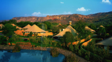 Popular jungle Resorts in India - Travel India