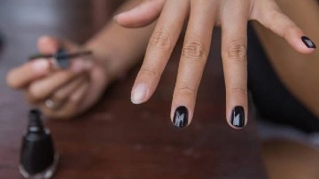 Tips to Get Professional Manicure Finish at Home | Nails at home