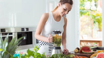 How to full body detox naturally at home 