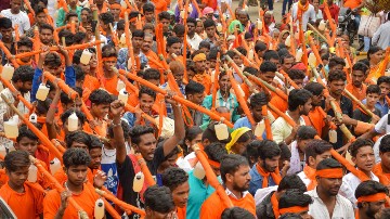 Kanwar Yatra 2022: Shiva devotees face many blocks over communal clashes
