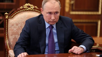 'Interfere and see consequences you have never seen' - Putin to Nations