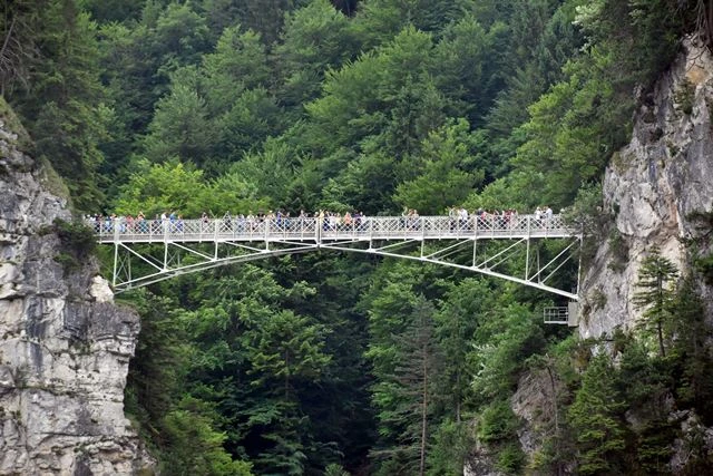 7 Most Dangerous Bridges Around the World - Risky Path