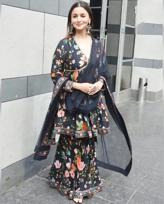 Times when Alia Bhatt won us over with her Stylish Maternity Looks