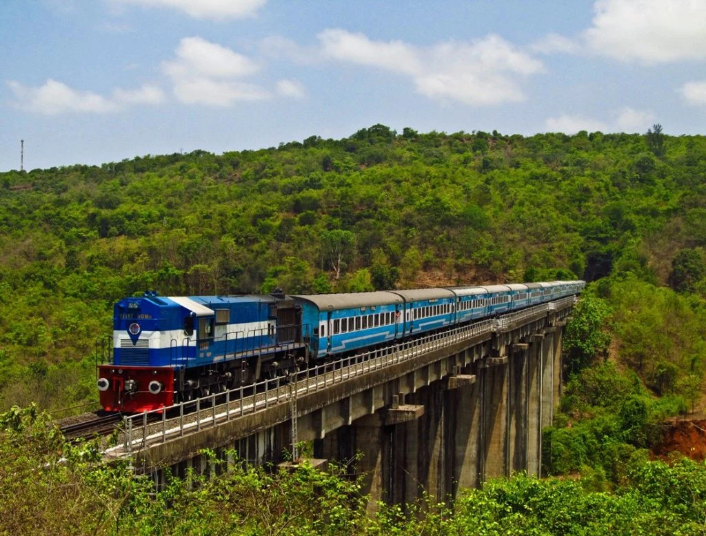 Beautiful train routes in India for the picturesque Insta moment