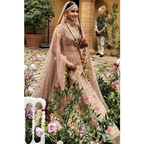 Sabyasachi designer bridal lehenga that Bollywood actresses wore on their wedding day