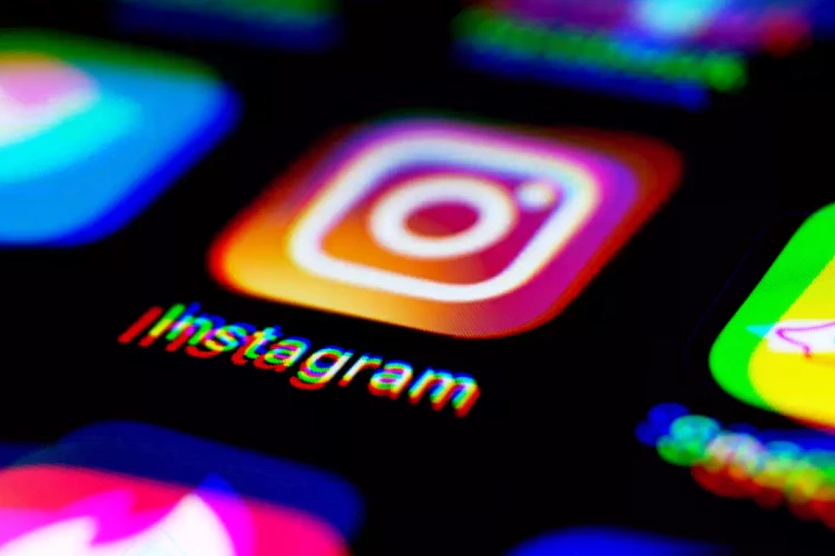 Instagram introduces a favorite and following feature