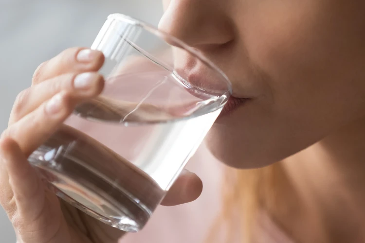 Health tips: How to drink more water every day.  