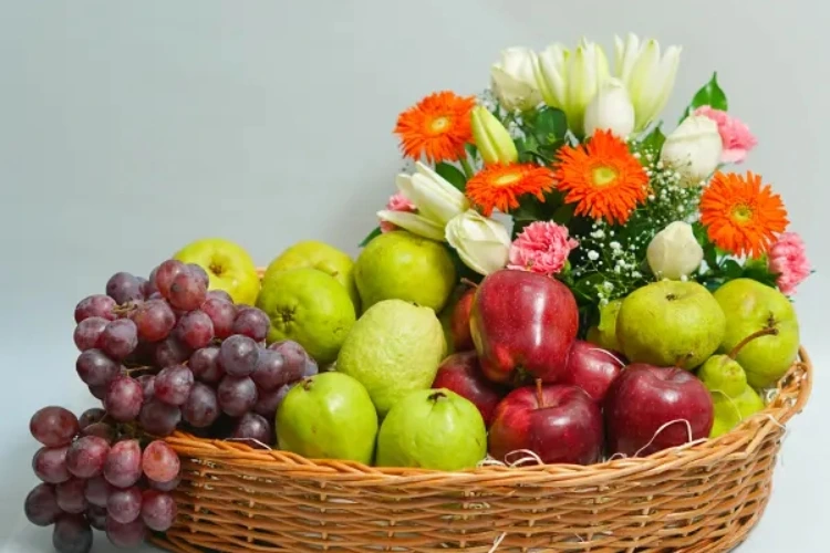 fresh fruit baskets