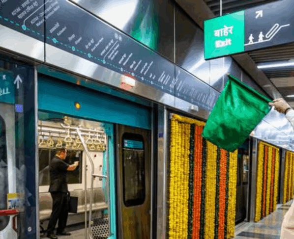 PM Modi Inaugurates Mumbai Metro